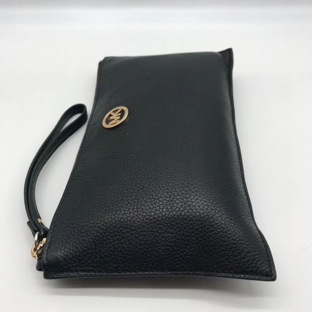 Michael Kors Black Pebbled Leather Fulton Large Writslet Clutch - Picture 4 of 11